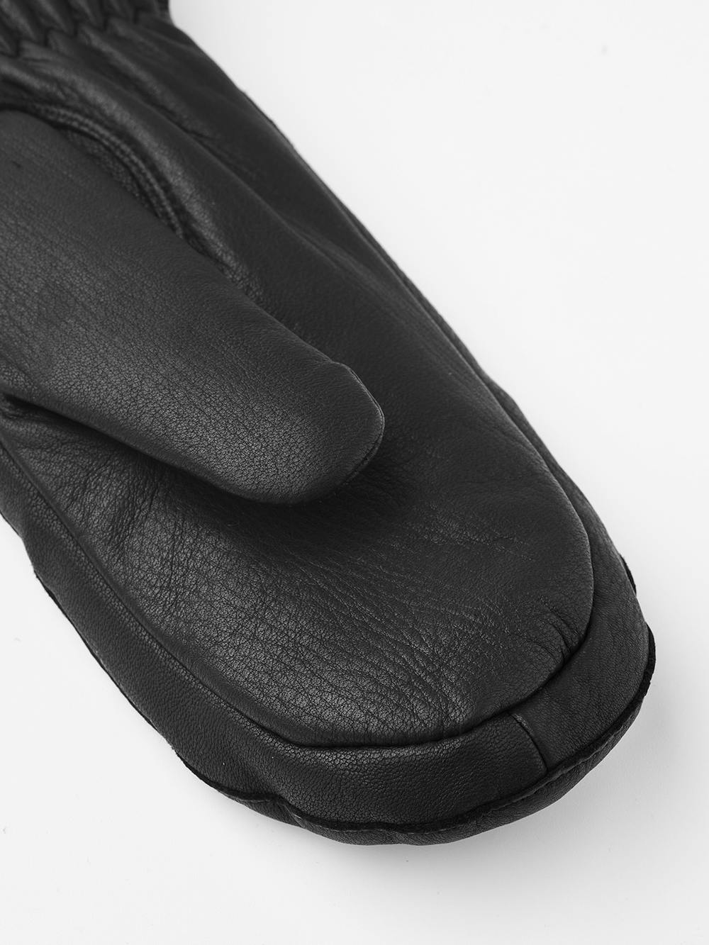 Black deerskin mitten with extended wool lining
(5 of 5)