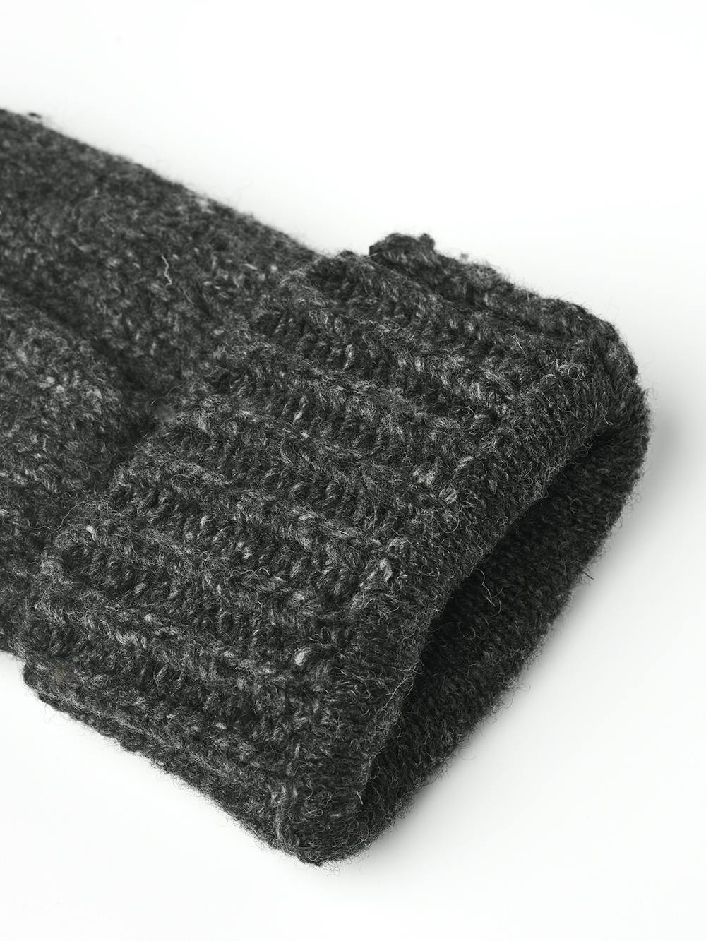 Dark gray knitted mitten in mottled merino wool (3 of 3)
