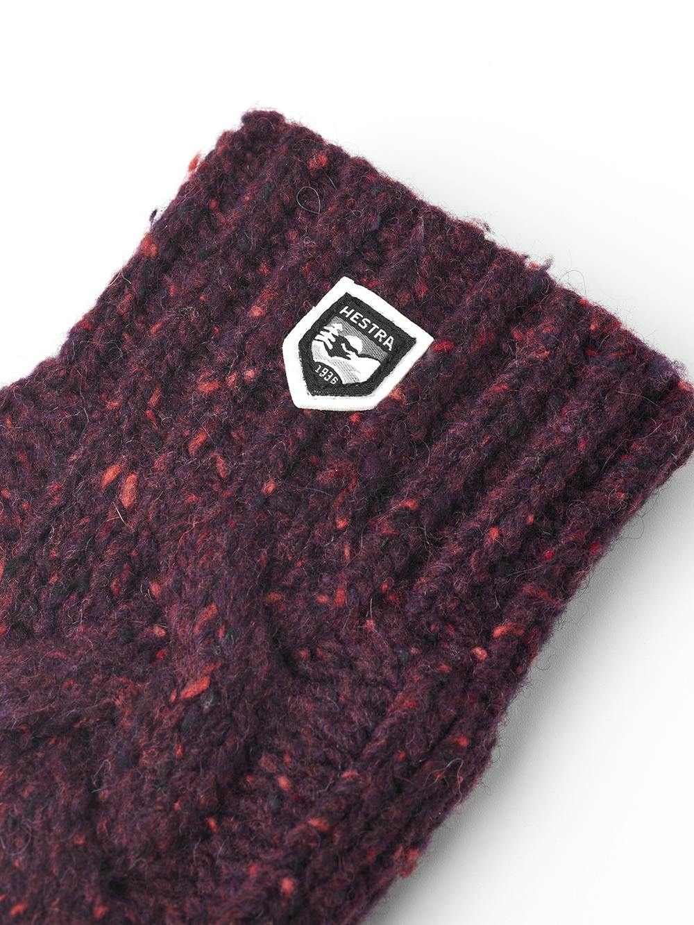 Wine red knitted mitten in mottled merino wool (2 of 3)
