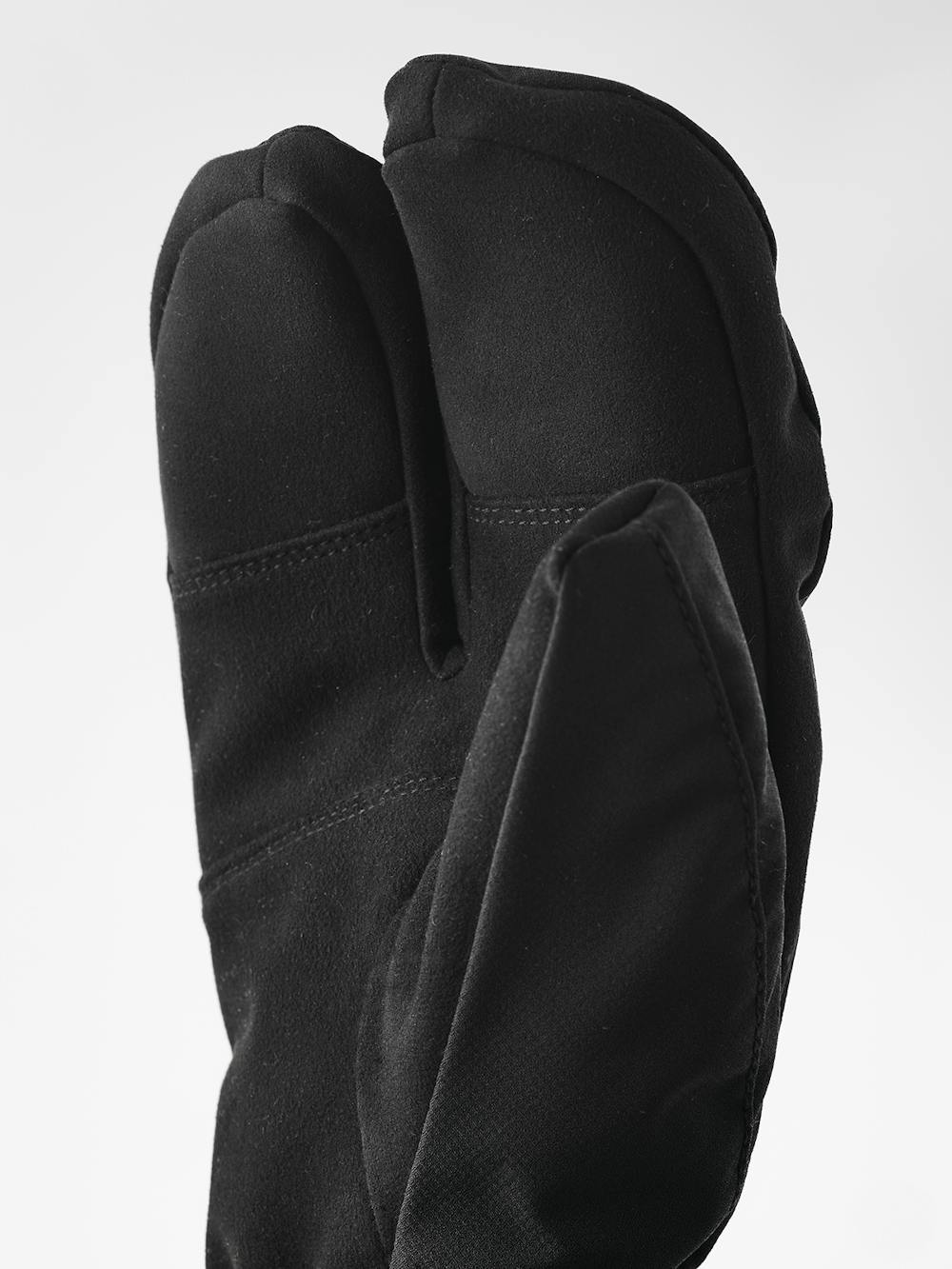 Svart lobsterhandske i tyg med syntetisk mocka i innerhanden
 (2 av 5)