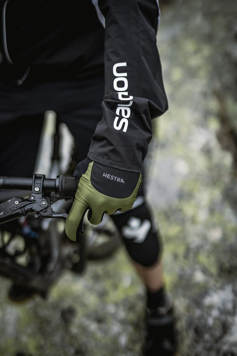 Sprint Long 5-finger in the color Olive/Black (7 of 7)