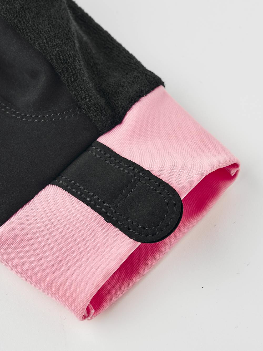 Sprint Short 5-finger in the color Bordeaux / Peach (4 of 4)