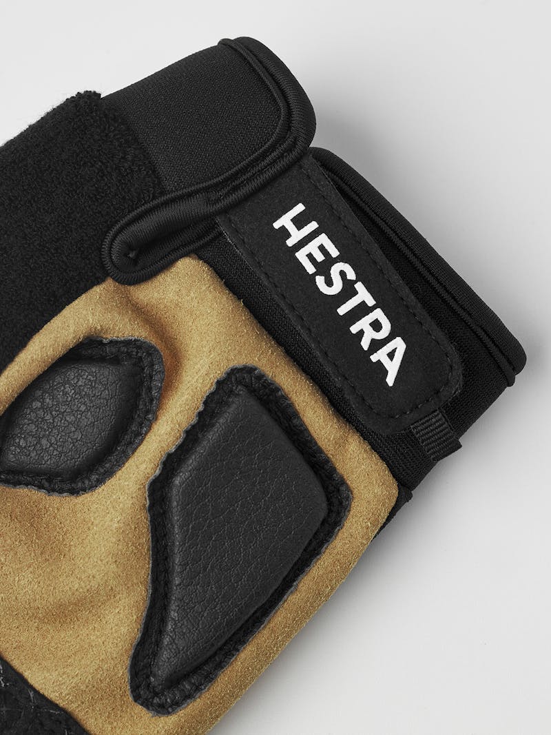 Bike Guard Short 5-finger in the color Black (3 of 7)