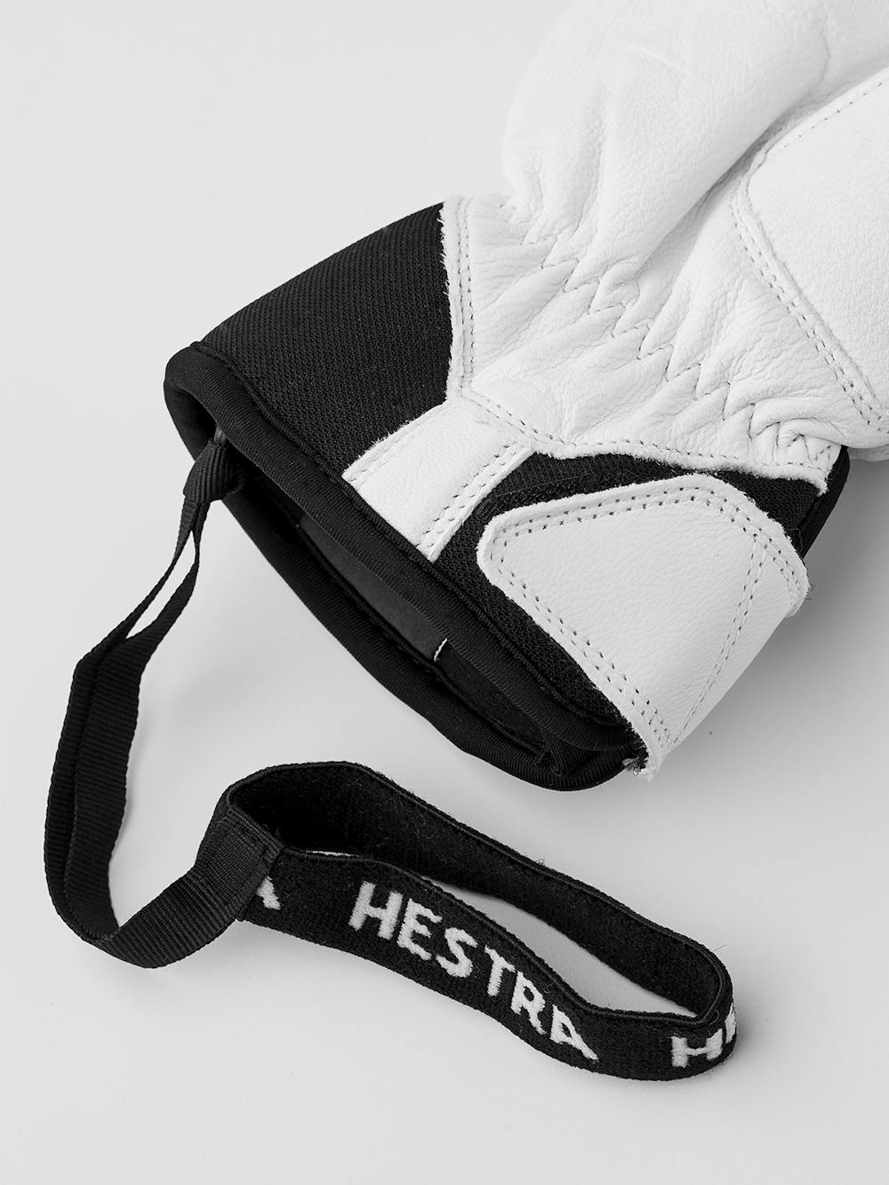 White cow hide ski glove (5 of 5)
