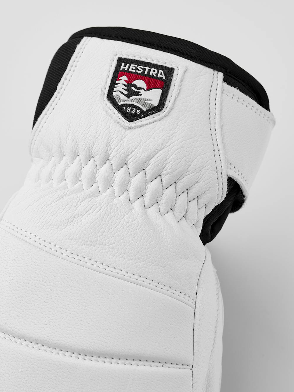 White cow hide ski glove (3 of 5)