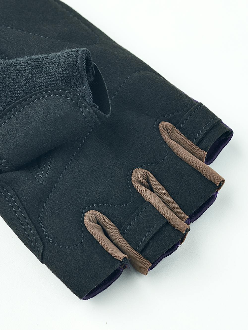 Apex Short in the color Plum (5 of 5)