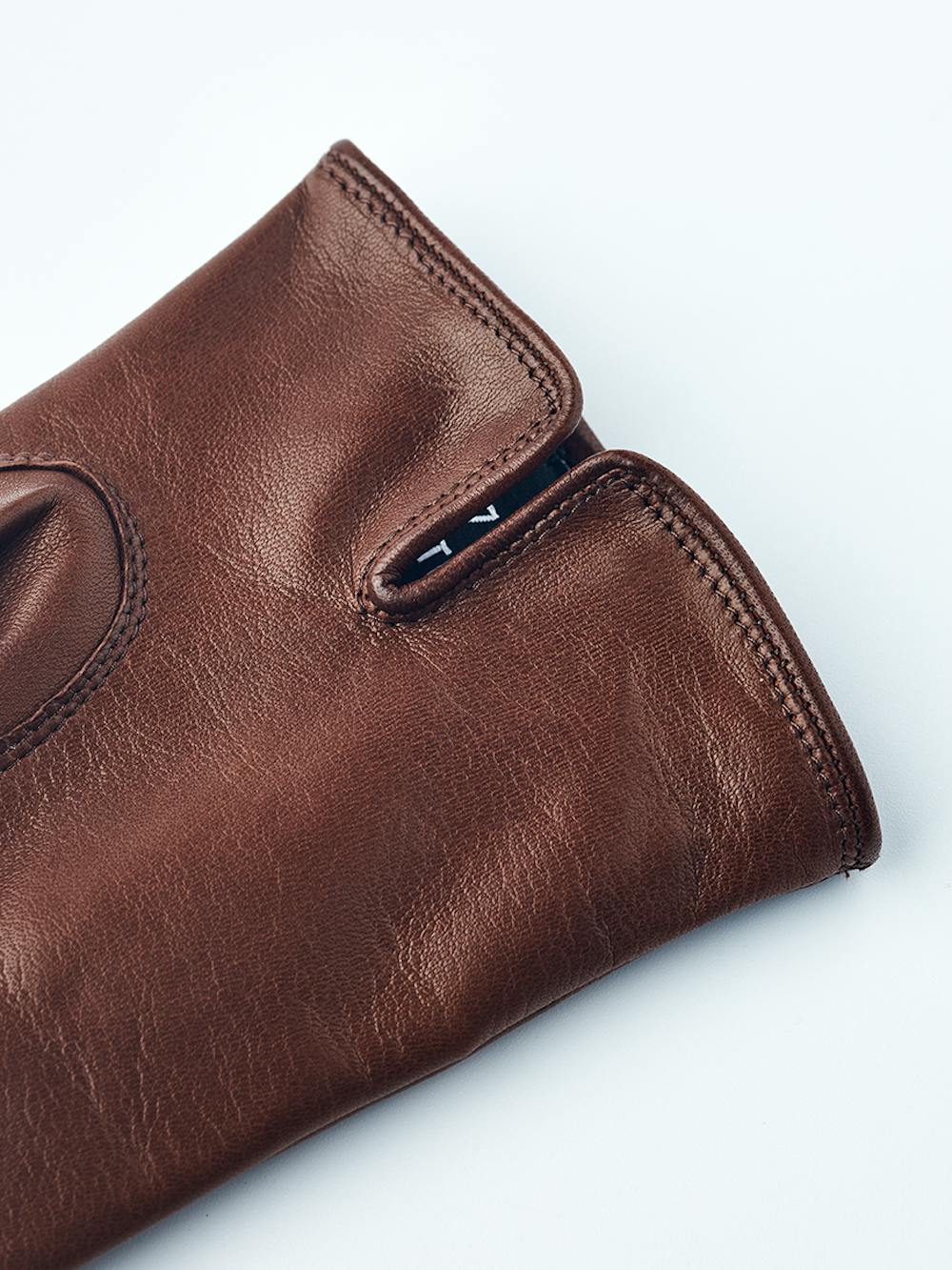 Shirley in the color Chestnut (6 of 6)