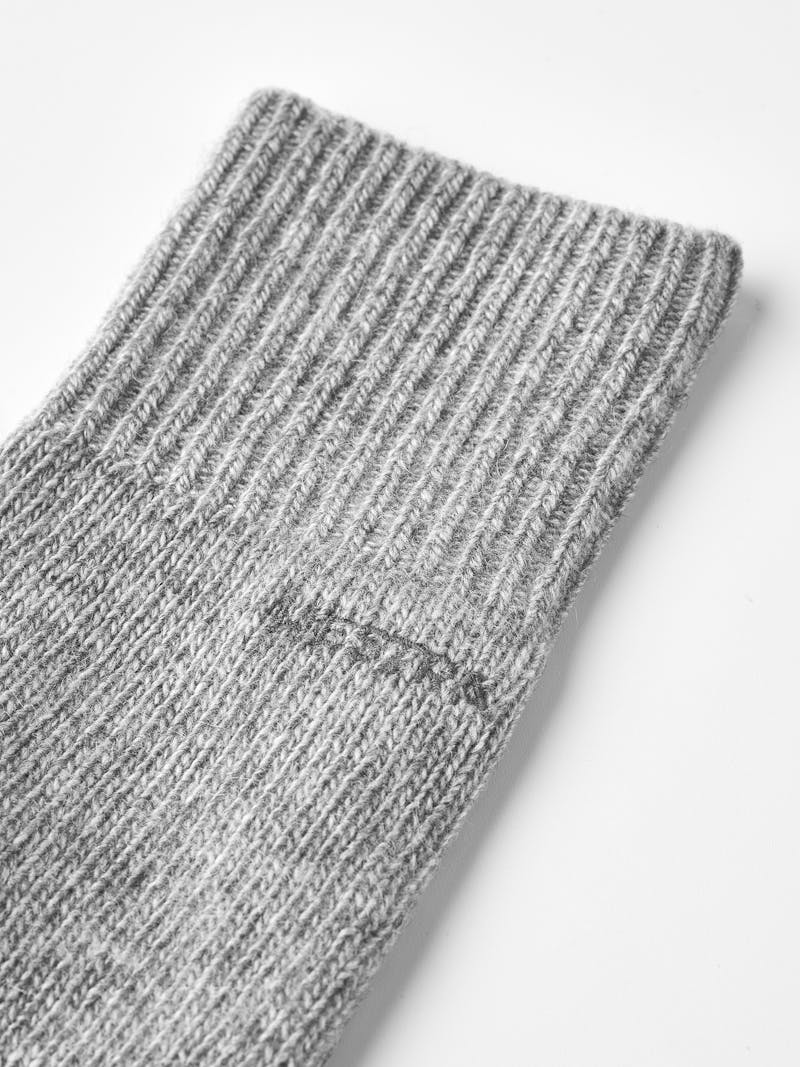 Light gray knitted cashmere wrist warmer (2 of 3)