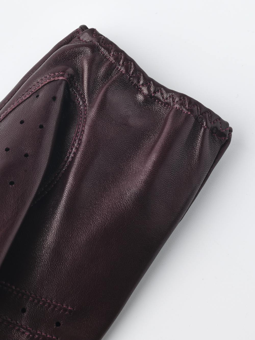 Morgan in the color Bordeaux (5 of 6)