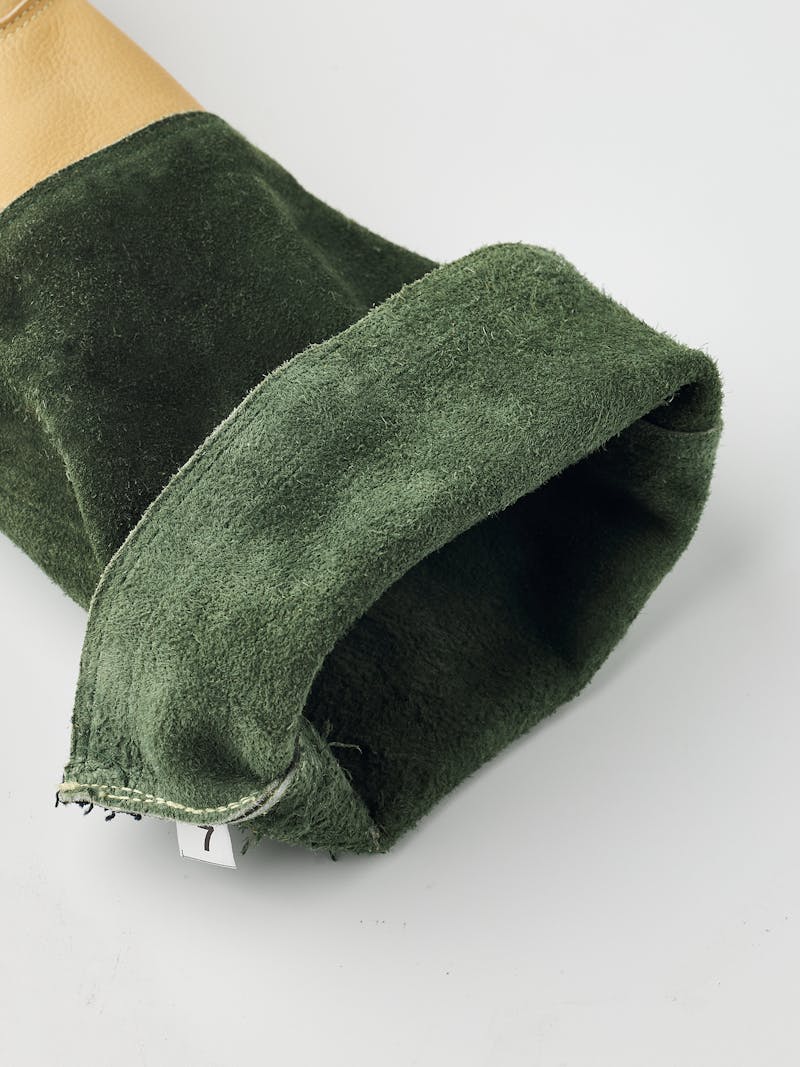 Gardener's Gauntlet in the color Yellow (6 of 6)