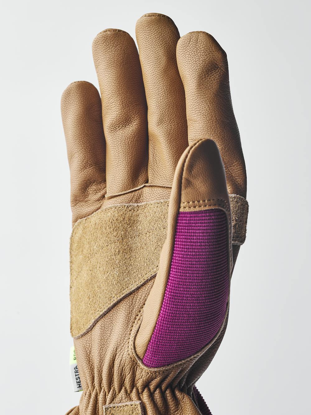 Sierra Tan in the color Cerice (5 of 5)