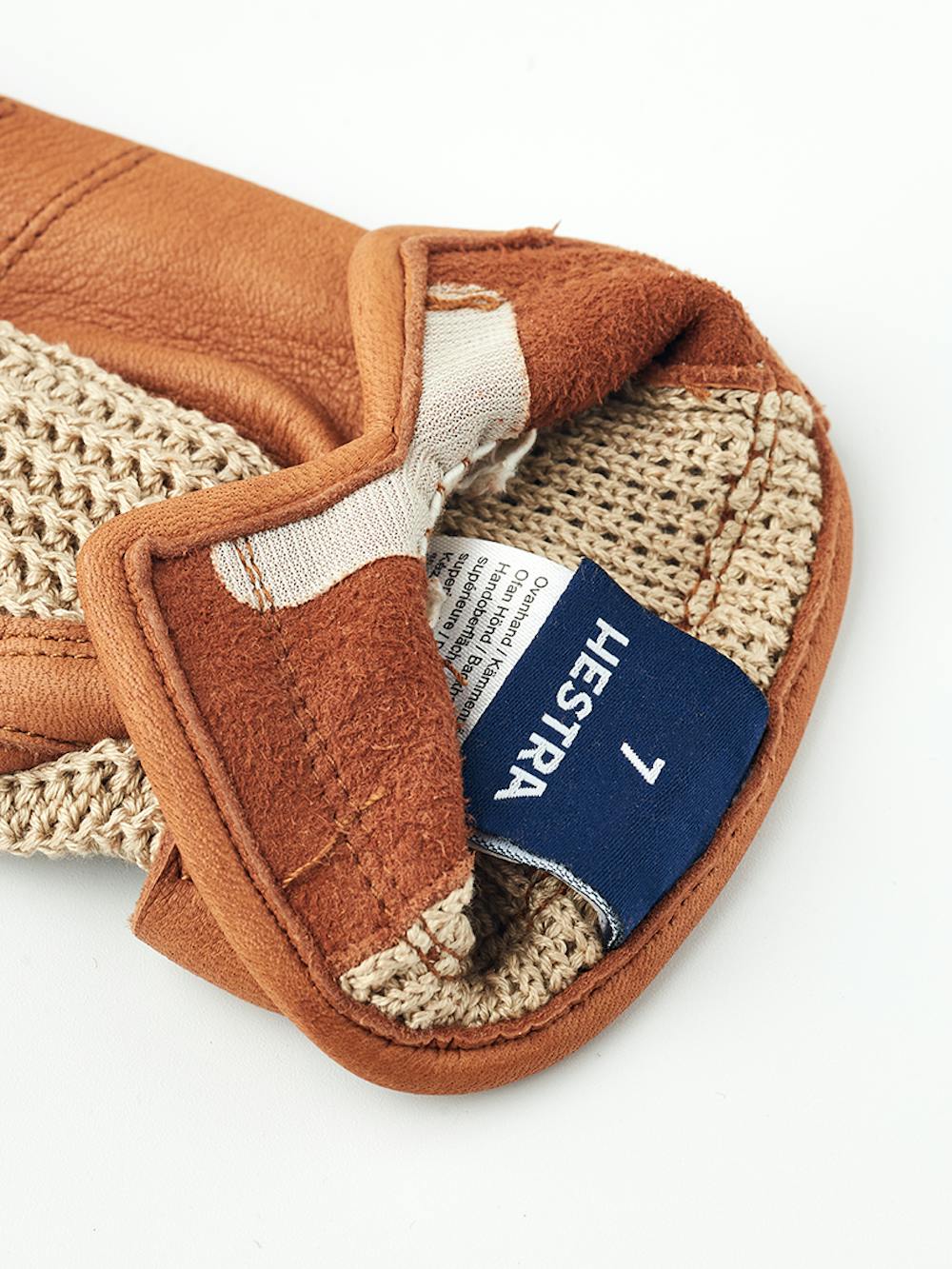 Beige riding glove in crocheted cotton with light brown deerskin palm (4 of 5)