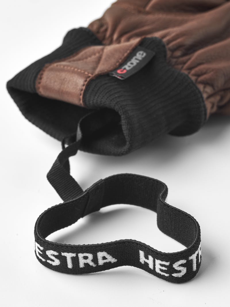 Ergo Grip CZone Vernum 5-finger in the color Brown (2 of 6)