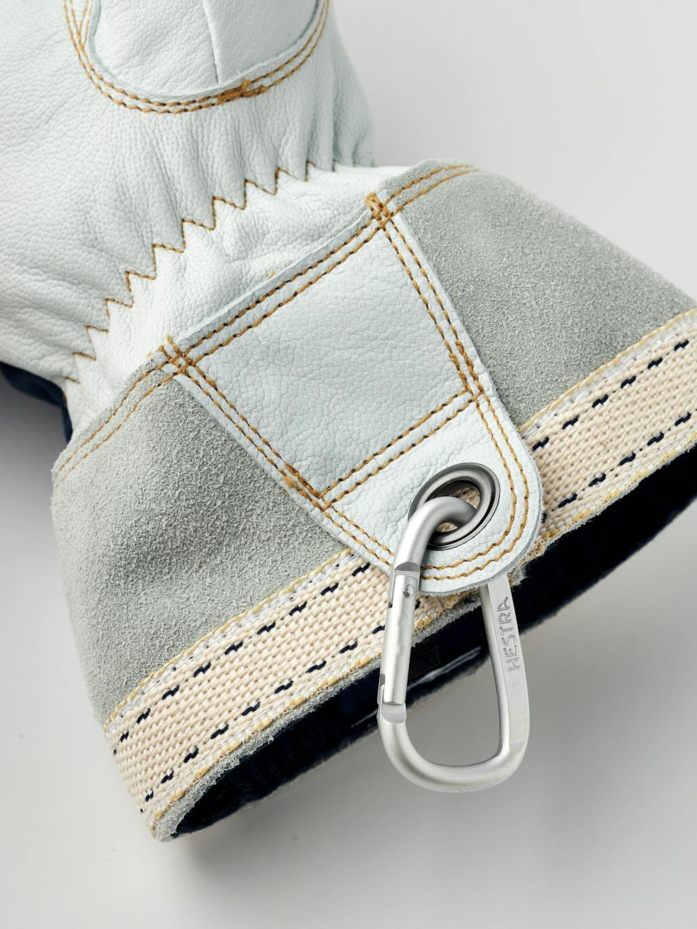 Army Leather Tundra 5-finger in the color Navy (5 of 7)