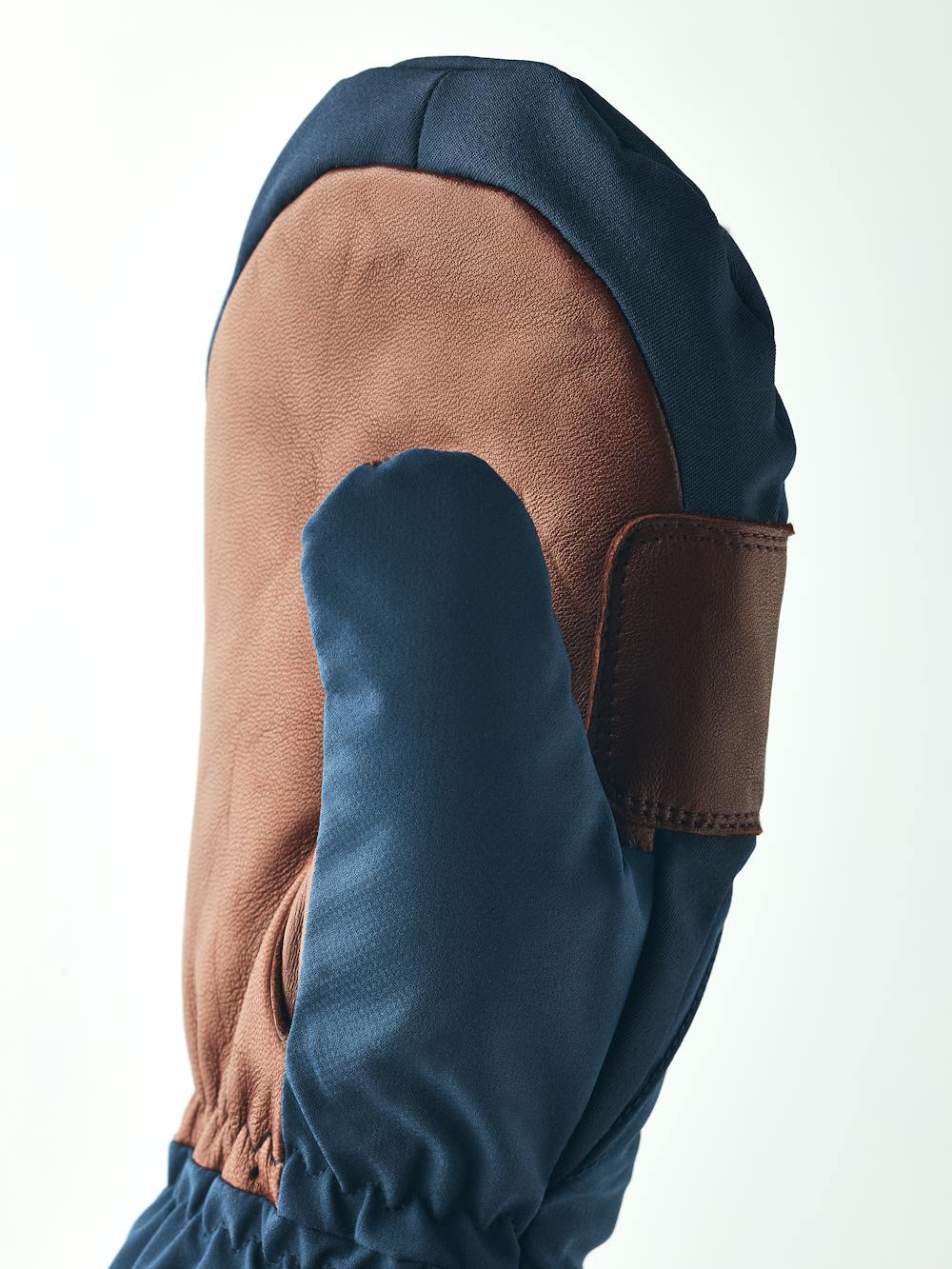 Dark blue fabric mitten with dark brown hairsheep palm (2 of 5)