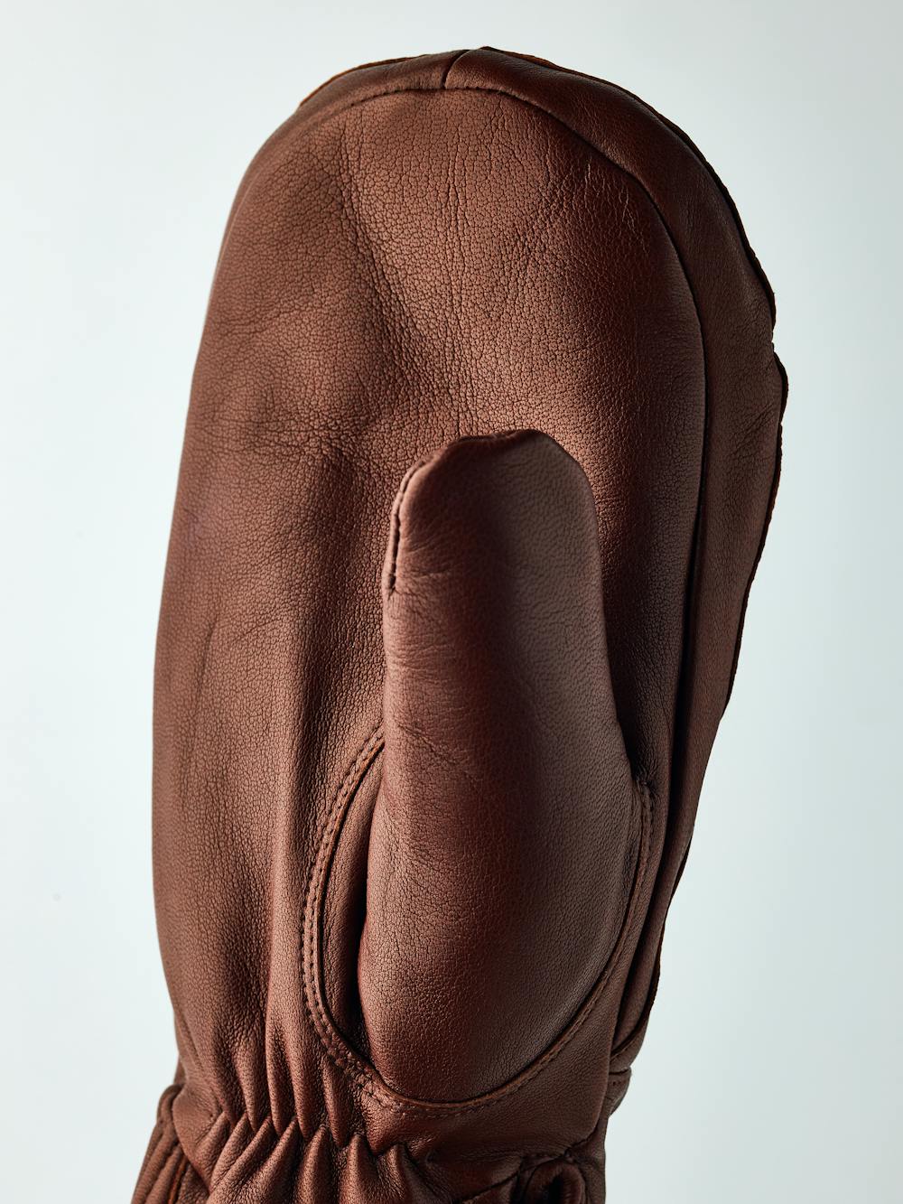 Brown hairsheep mitten (2 of 6)