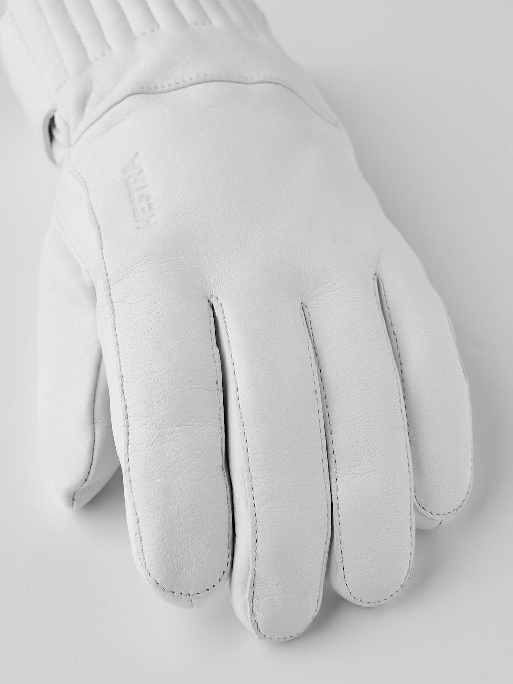 White hairsheep ski glove (3 of 6)