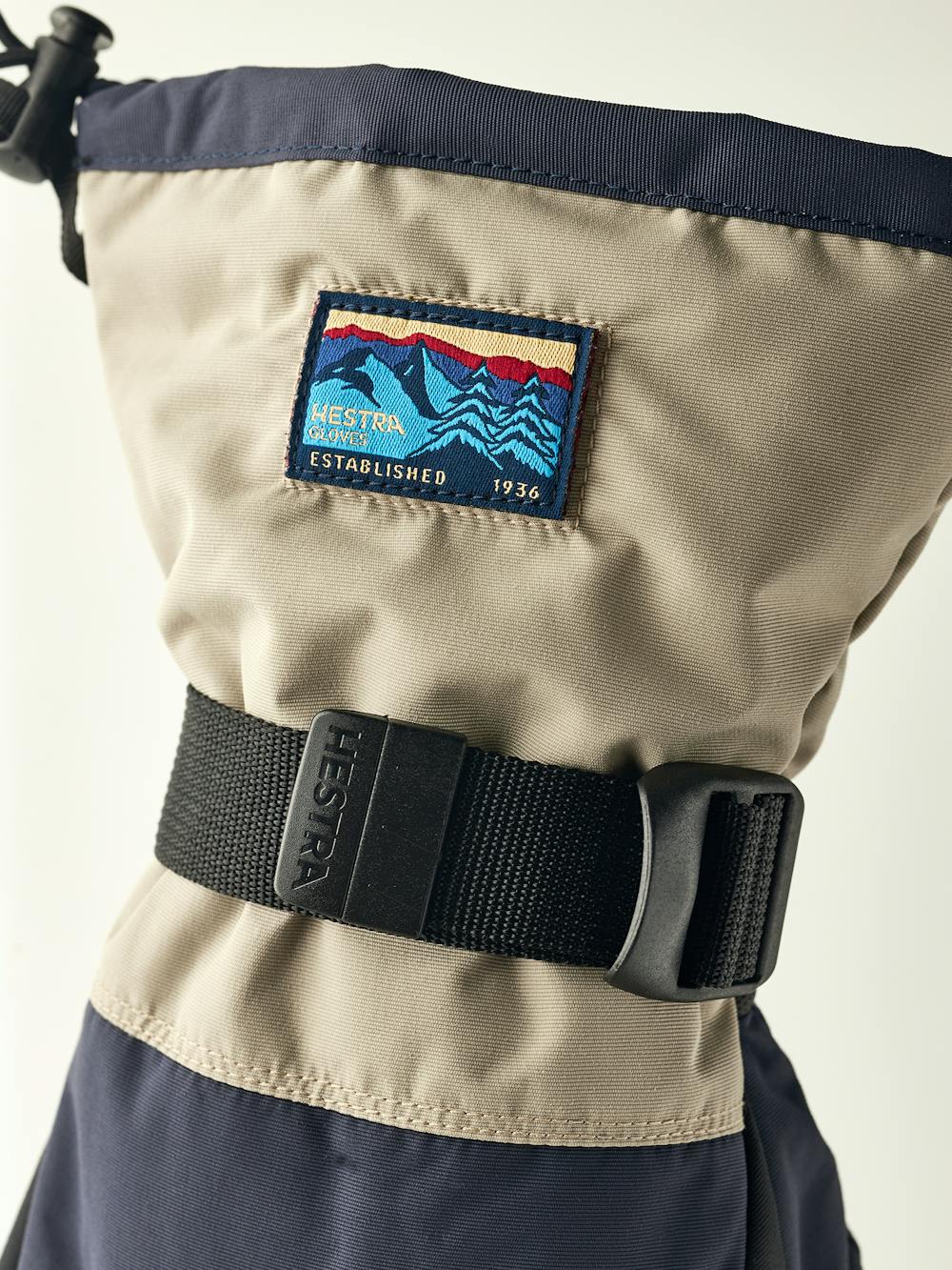 Blue and beige fabric mitten with black synthetic palm (5 of 5)