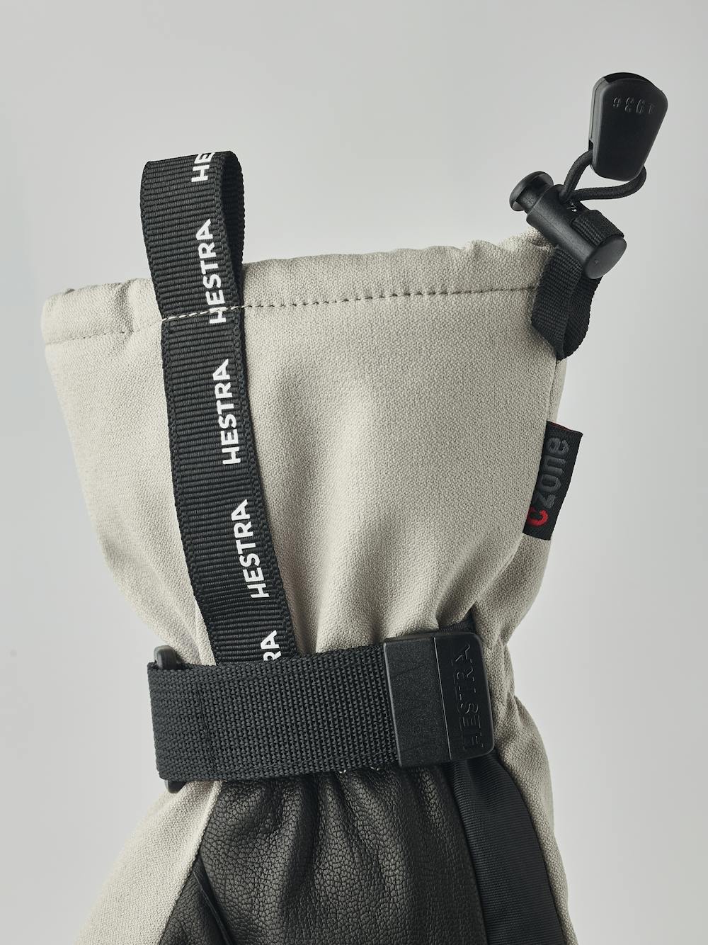 CZone Mountain 5-finger in the color Beige (5 of 5)