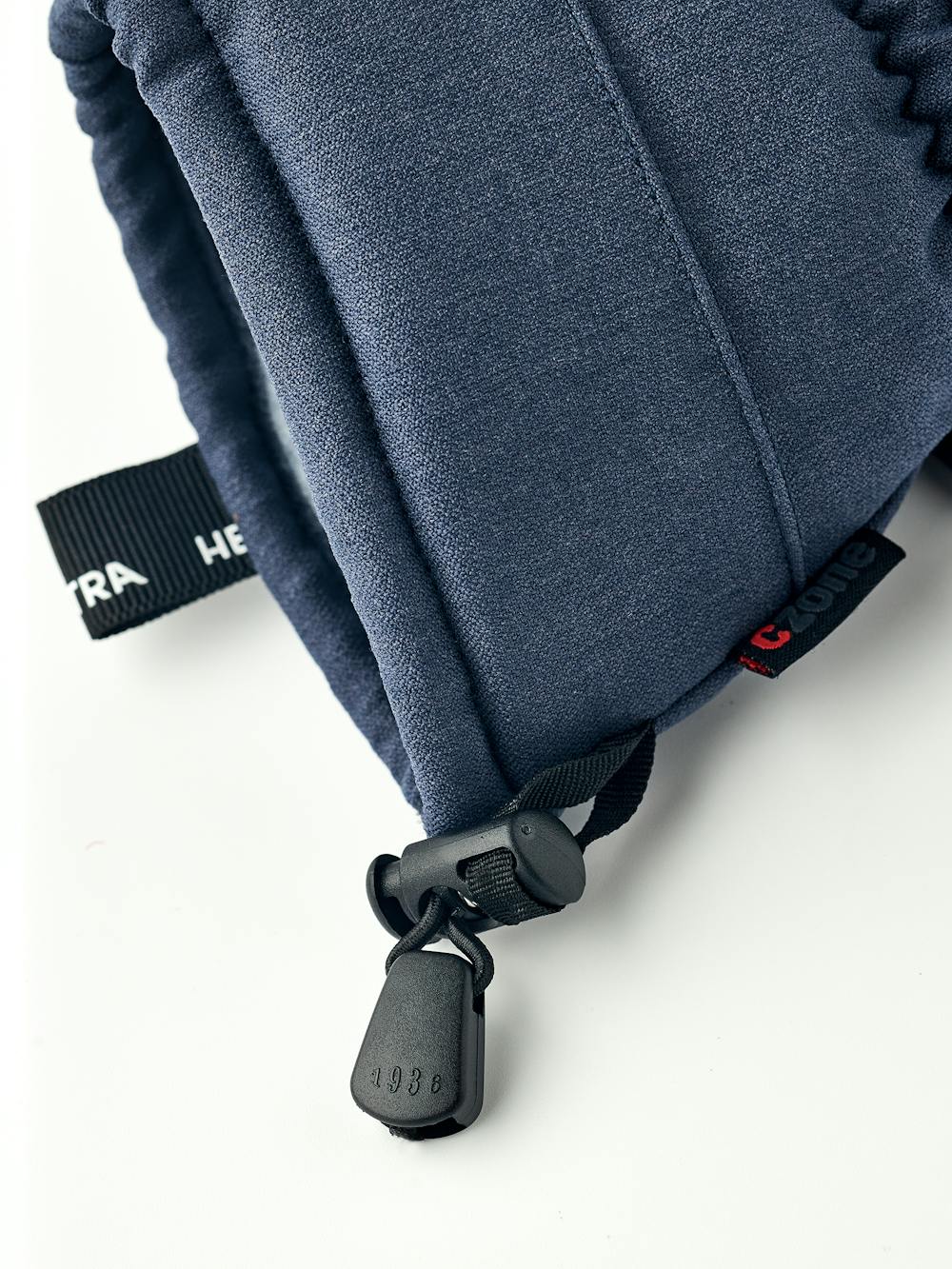 Dark blue mitten with black goat leather palm and wrist adjustment (5 of 6)