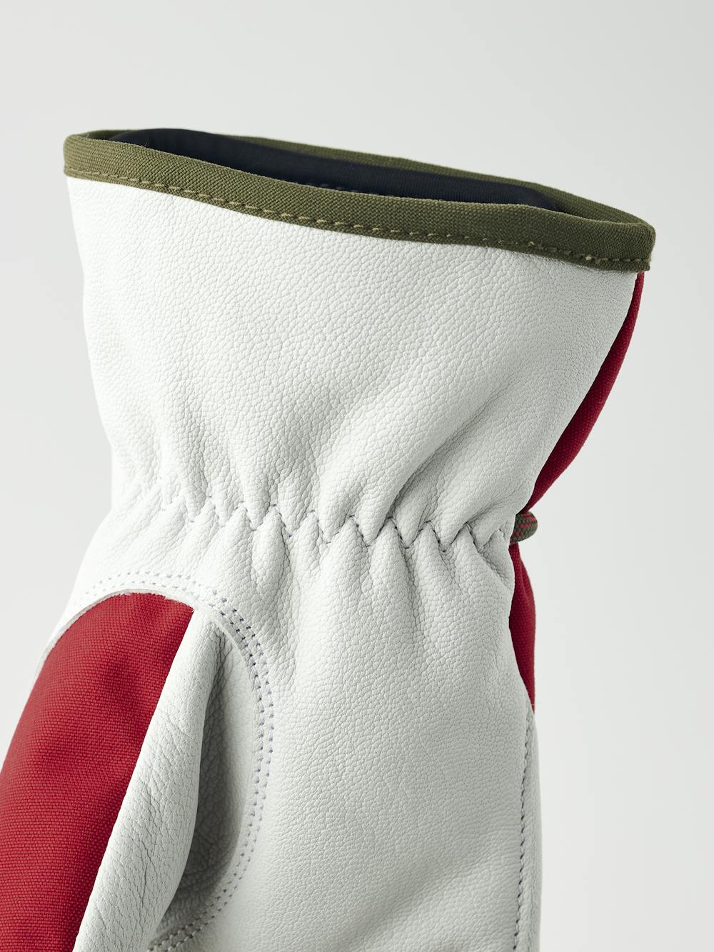 Wakayama Jr Mitt in der Farbe Rot (4 oder 6)