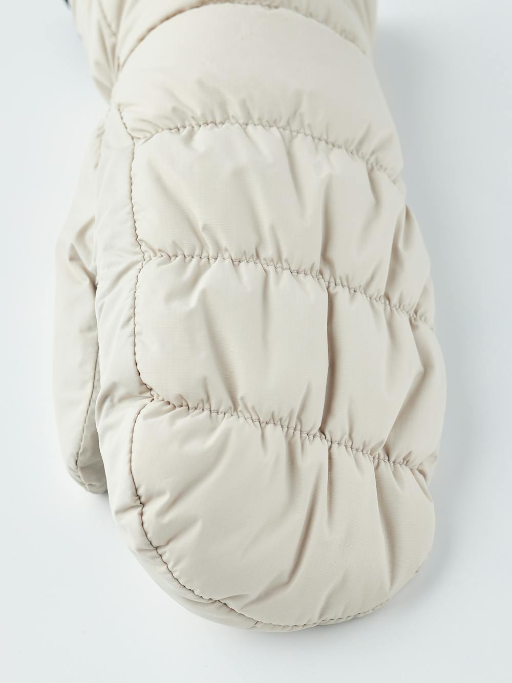 Light beige fabric mitten (2 of 5)