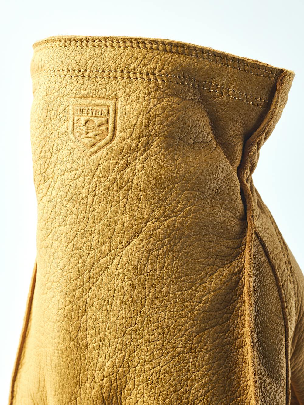 Yellow machine-sewn goat leather glove
(4 of 5)