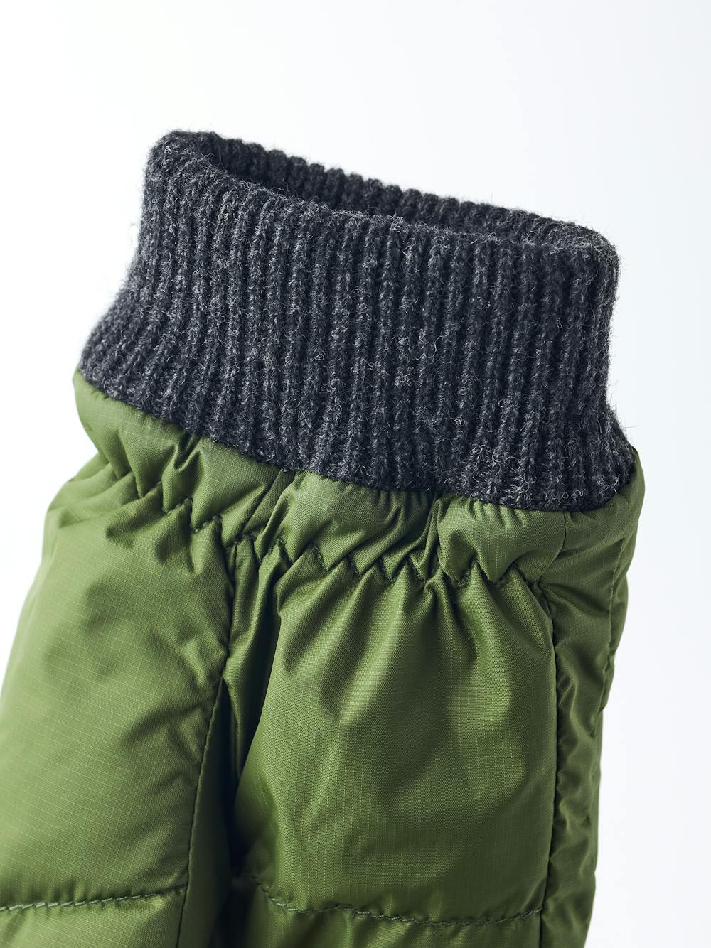 Otra i färgen Mörkgrön (4 av 6)