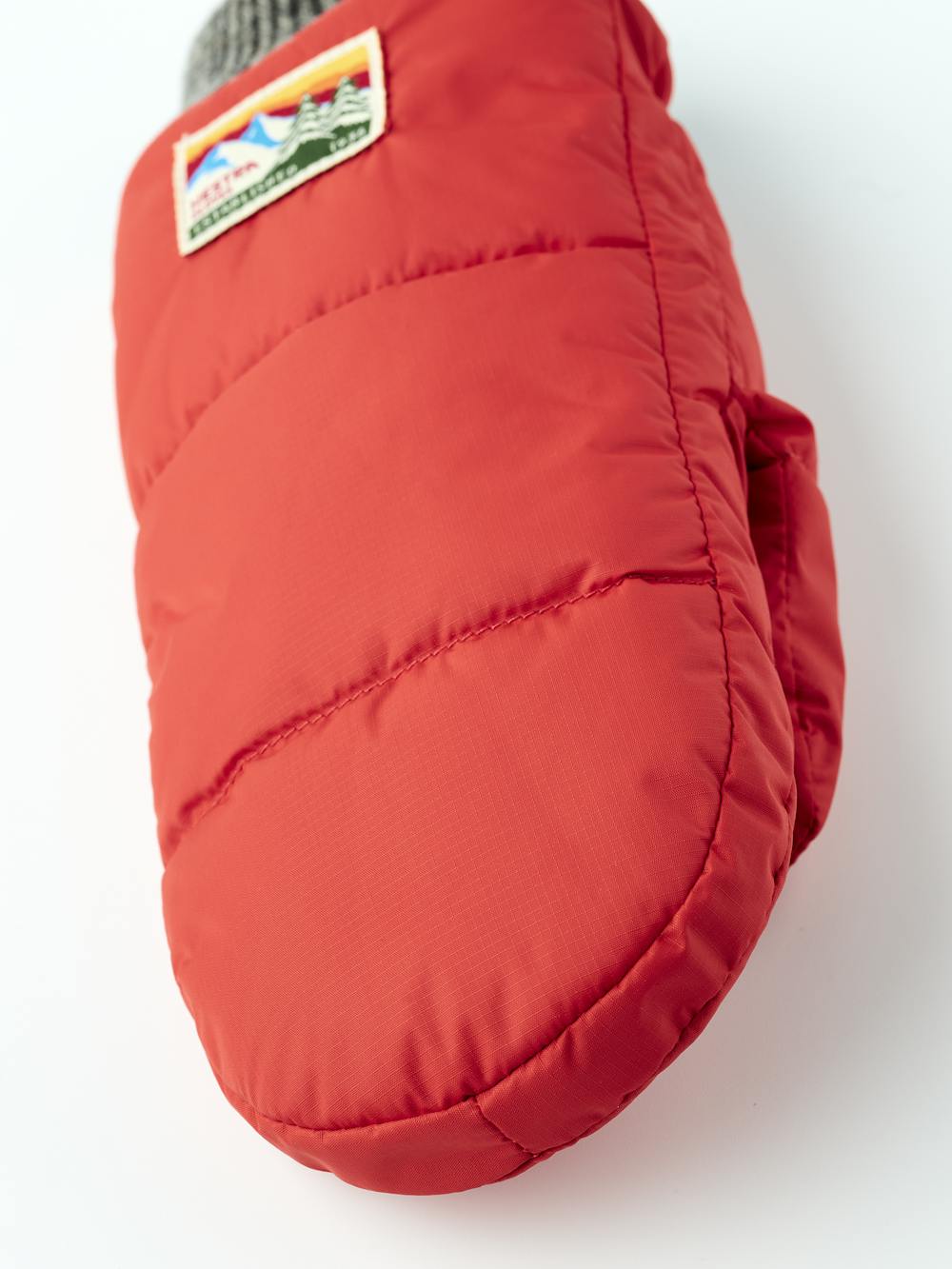 Otra in the color Light red (2 of 6)