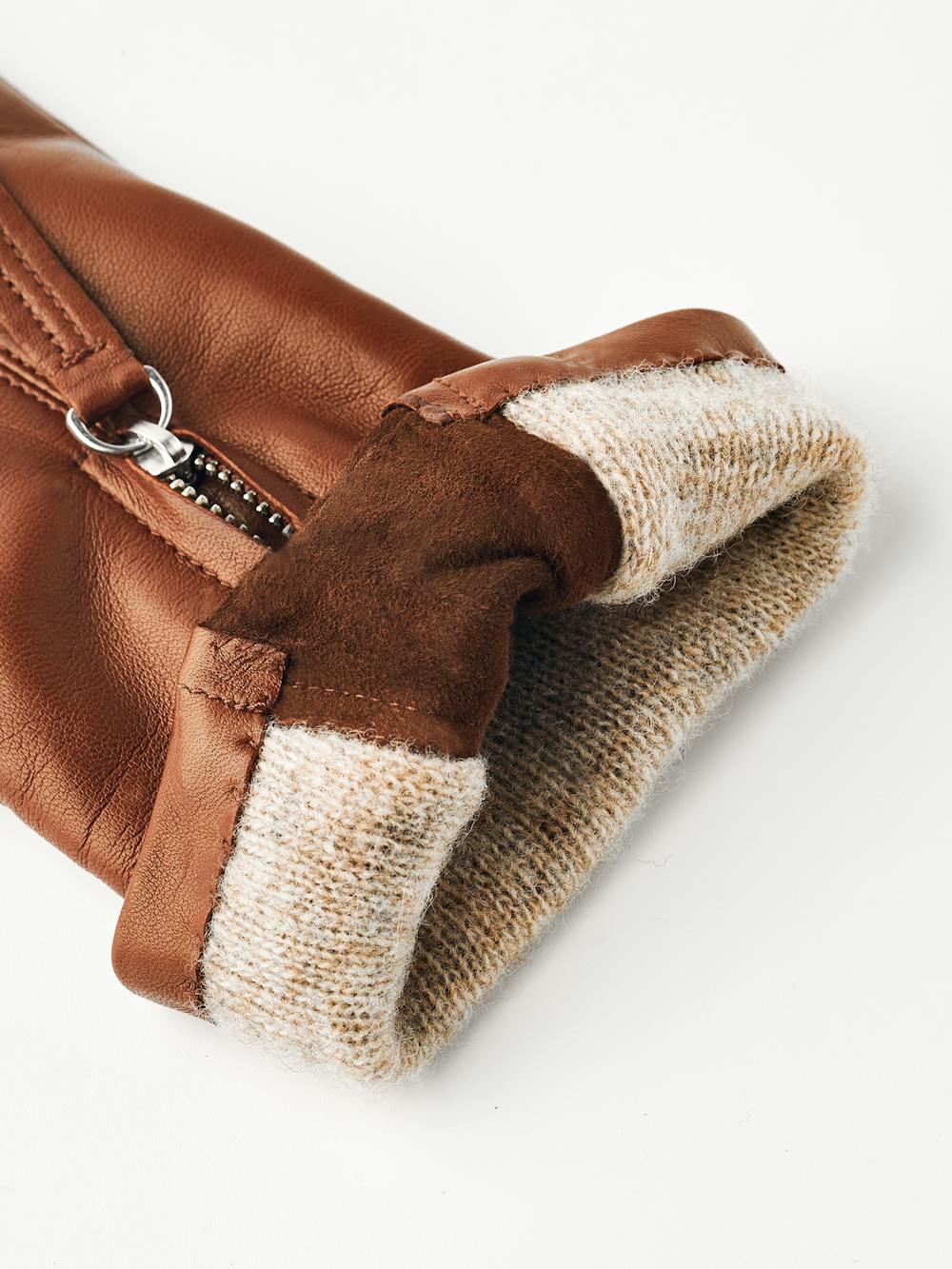 Medium brown machine-sewn hairsheep leather glove with zip
(6 of 6)