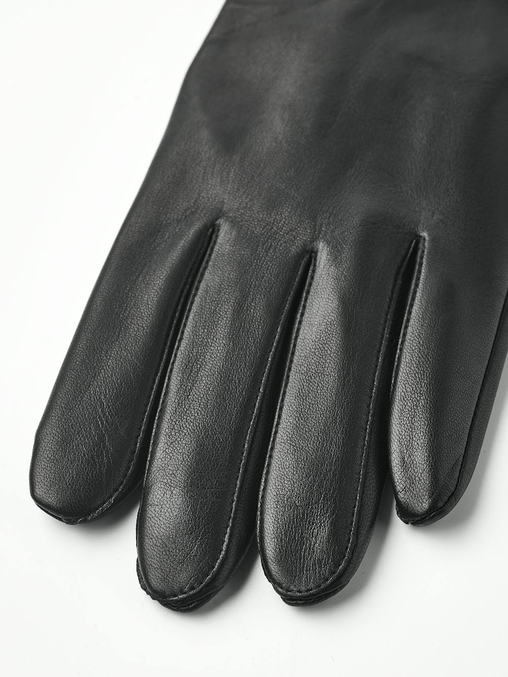 Charles i färgen Svart (2 av 5)