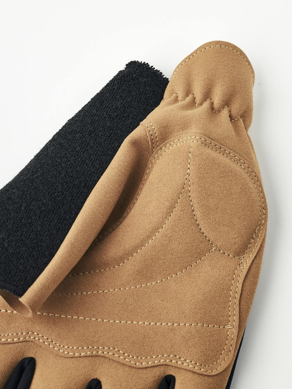 Spiro Short 5-finger in the color Navy & tan (7 of 10)