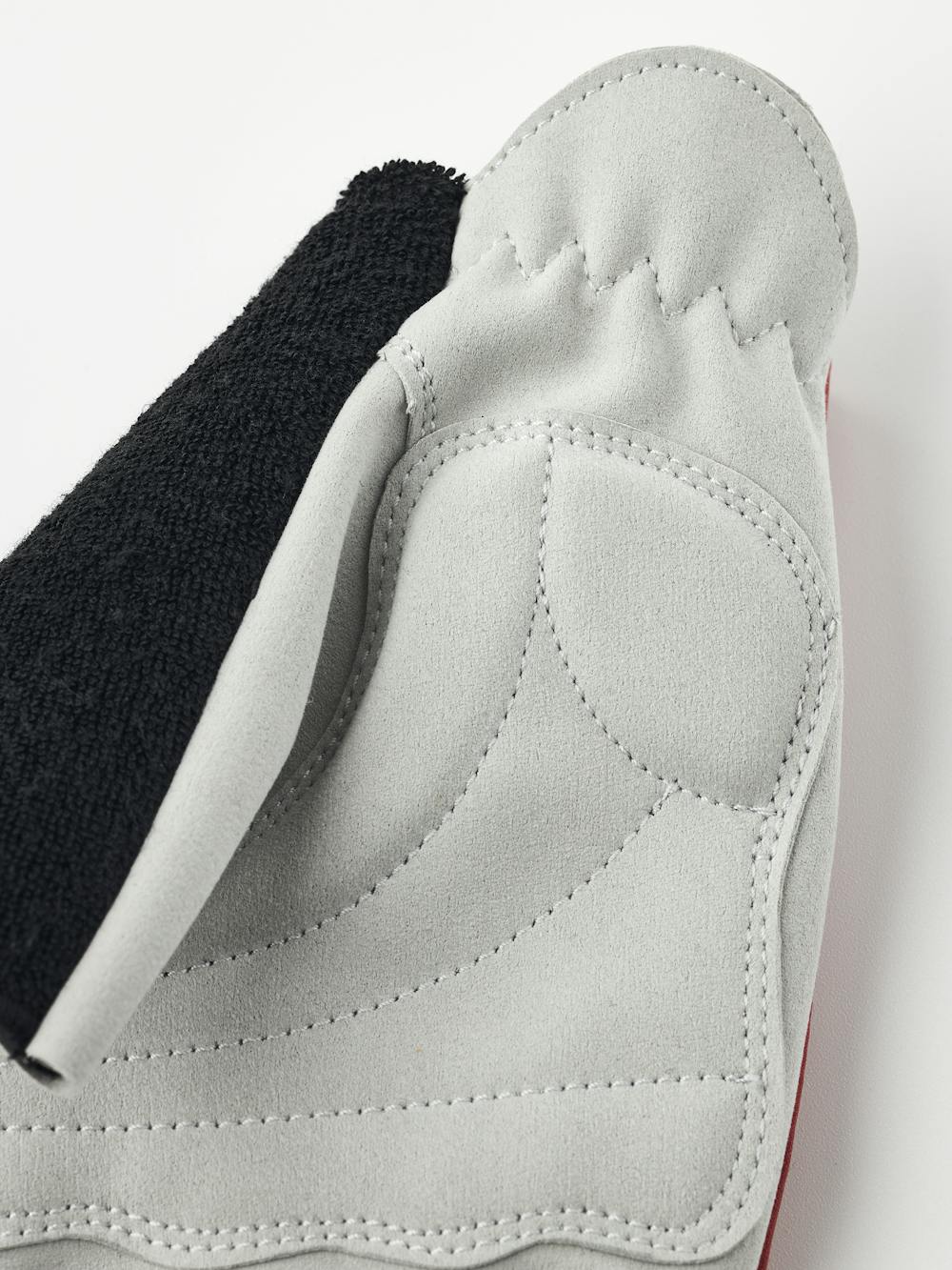 Spiro Short 5-finger in the color Rust / Light grey (8 of 9)