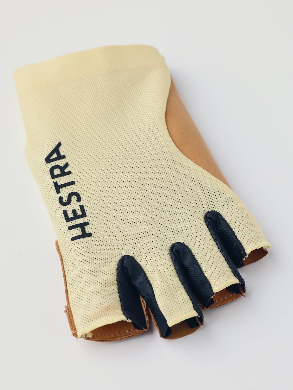 Ventair Short - 5 finger in der Farbe Pale yellow (3 oder 4)