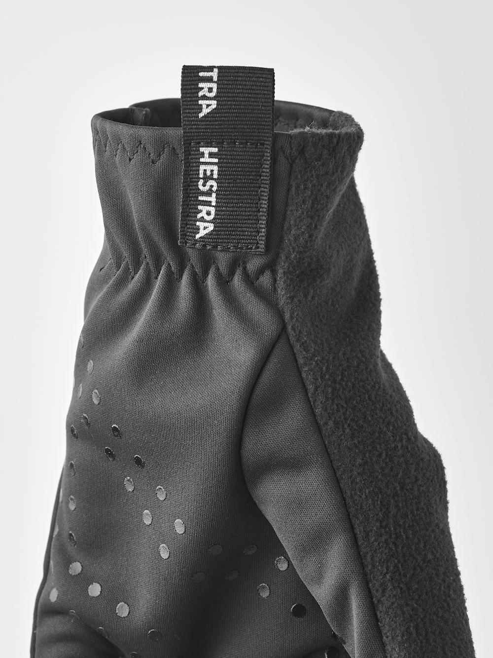 Runners 5-finger in the color Black (4 of 5)