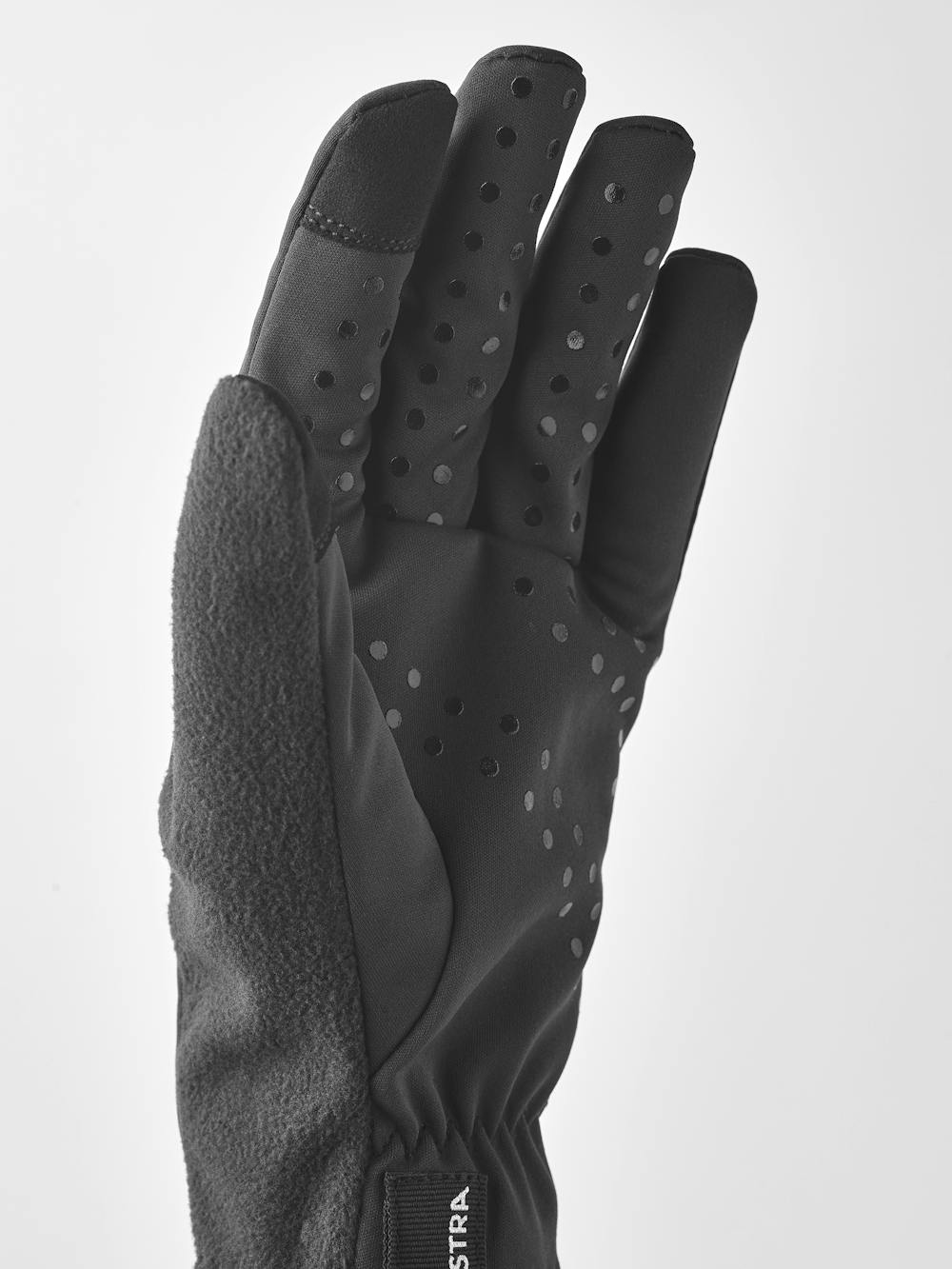 Runners 5-finger in the color Black (5 of 5)