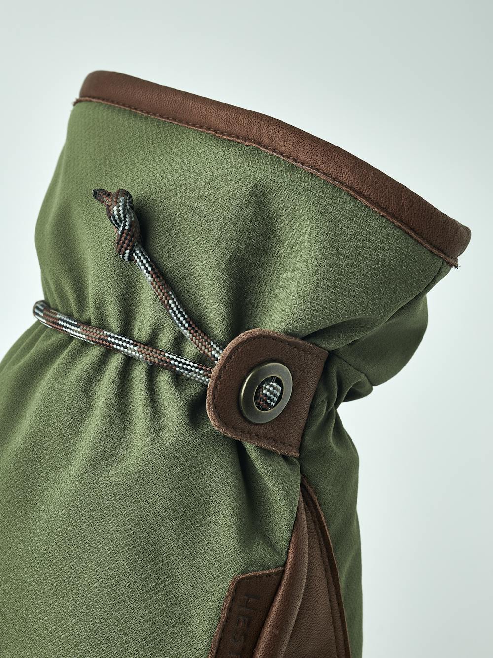 Vemdalen CZone 5-finger in der Farbe Olivengrün (2 oder 5)