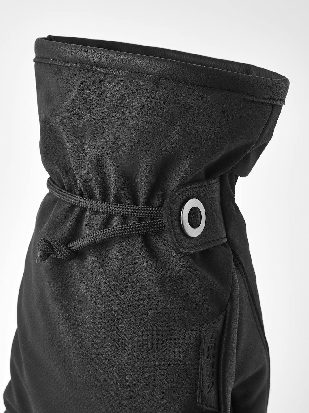 Vemdalen CZone 5-finger in the color Black (2 of 6)