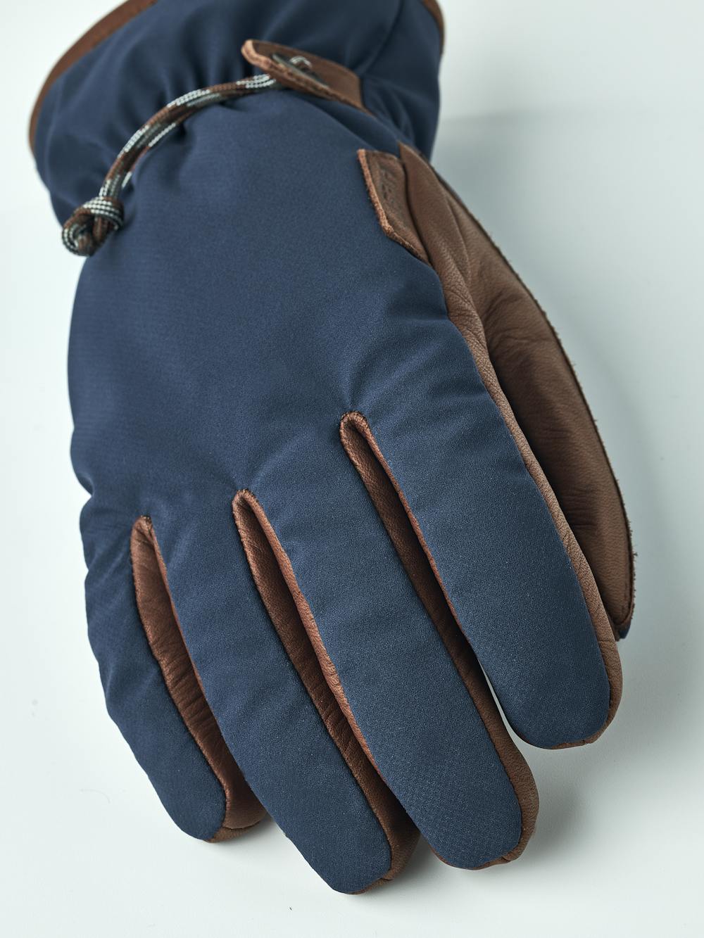 Vemdalen CZone 5-finger in der Farbe Marineblau (2 oder 6)