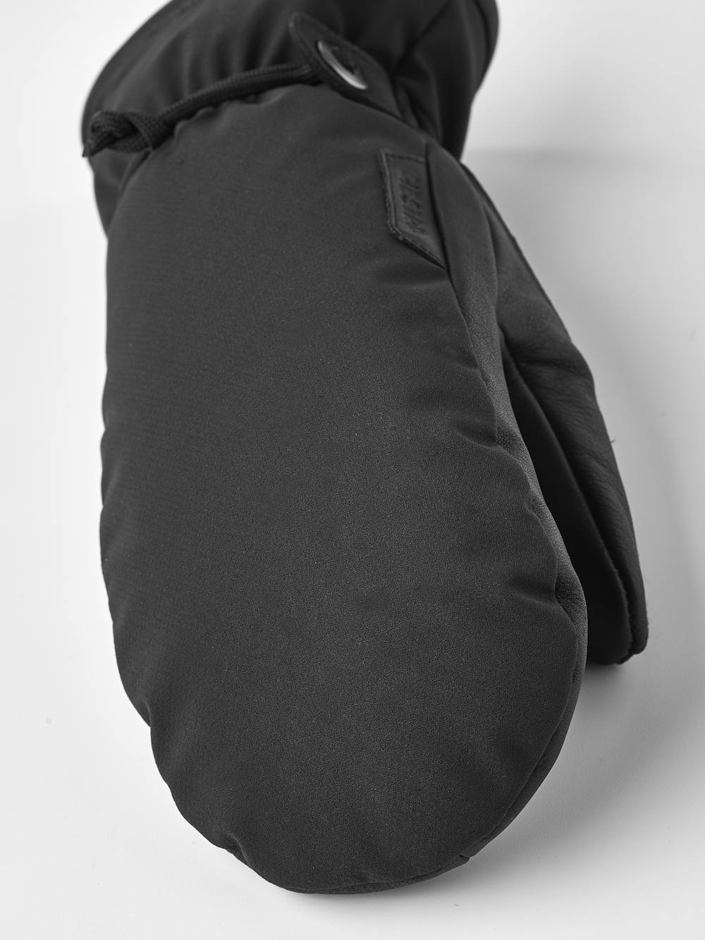 Vemdalen CZone Mitt i färgen Svart (3 av 6)