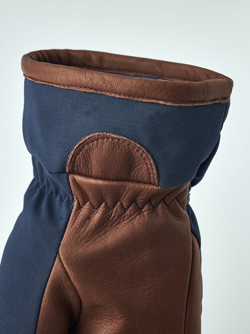 Vemdalen CZone Mitt in der Farbe Marineblau (3 oder 6)