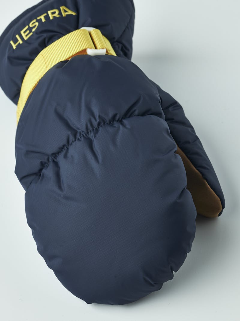 Kiruna Mitt in the color Navy (3 of 5)