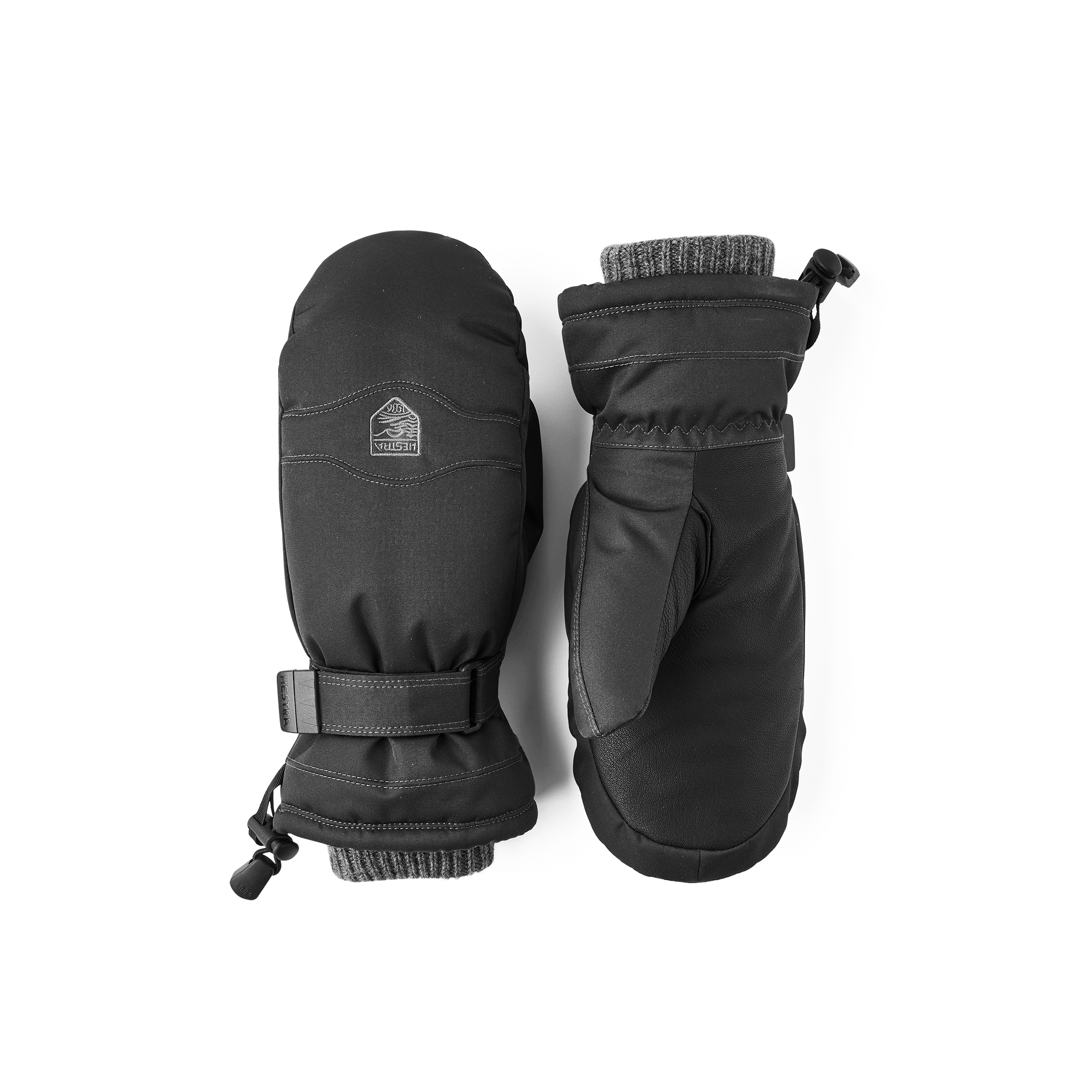 Cosy Mitt in the color Black (1 of 5)