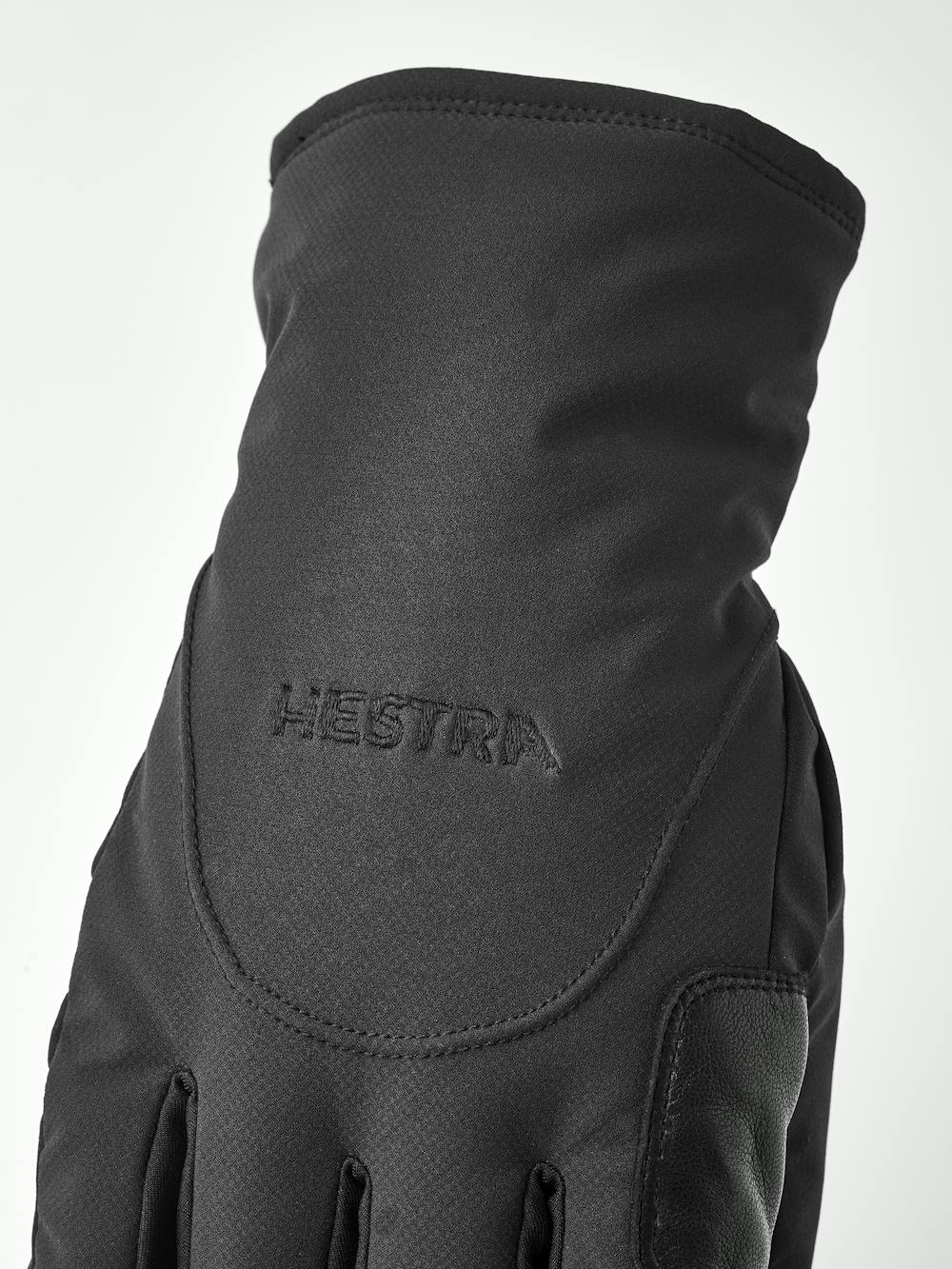 CZone Mellow 5-finger in the color Black (2 of 5)