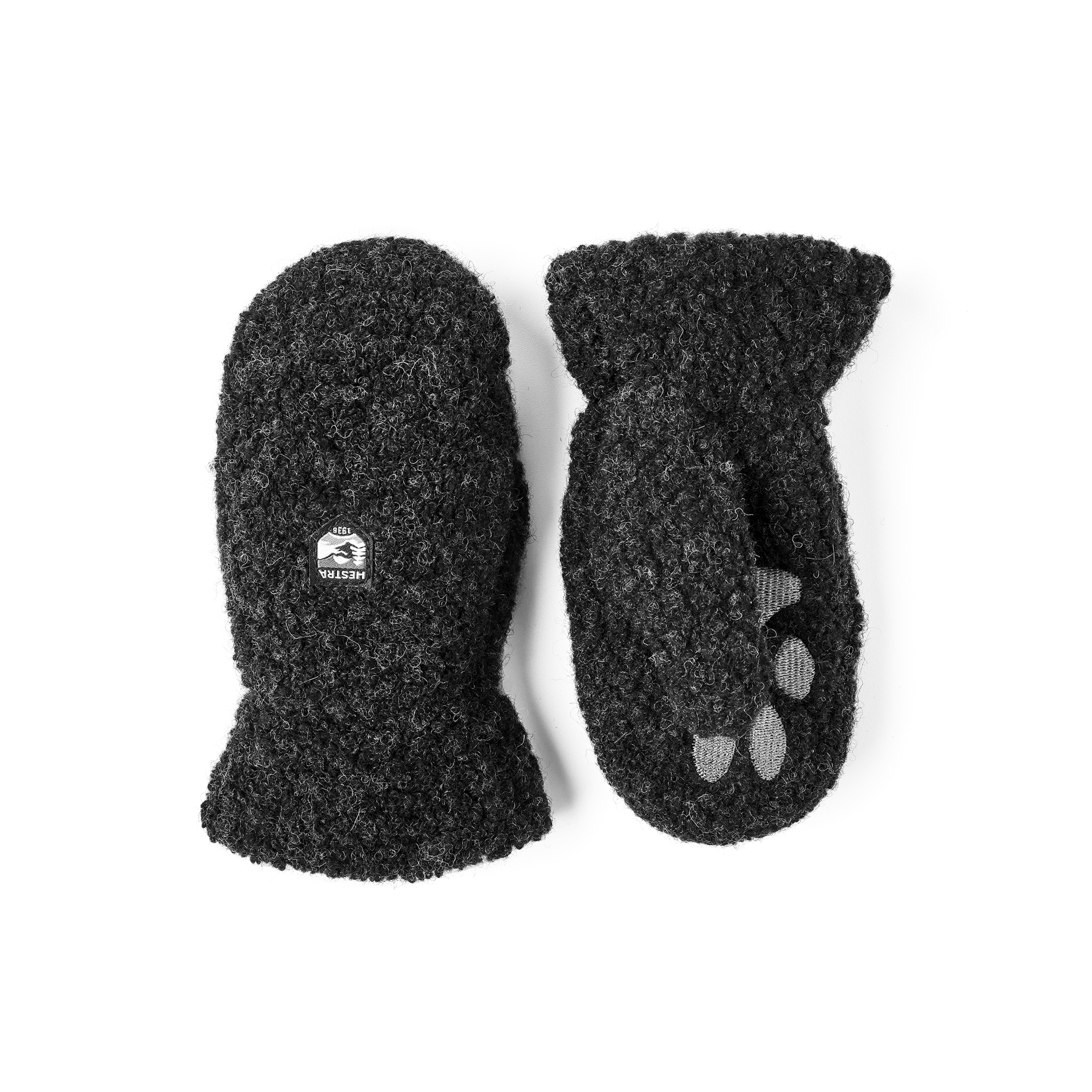 Paw Mitt in the color Charcoal (1 of 3)