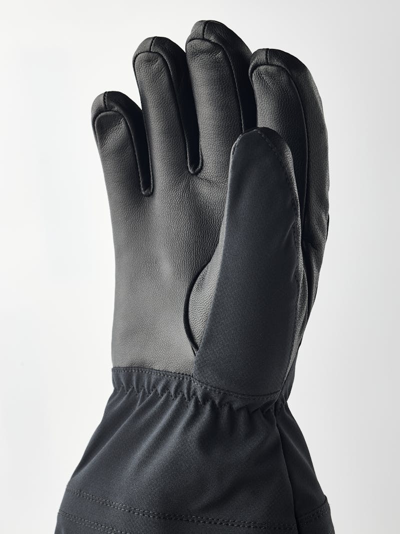 Heli Mistral Jr 5-finger in the color Black (5 of 6)