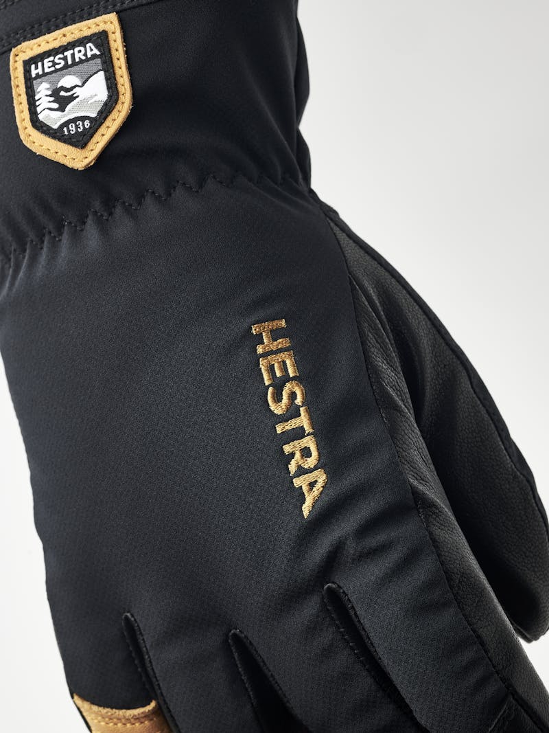 Heli Mistral Jr 5-finger in the color Black (6 of 6)