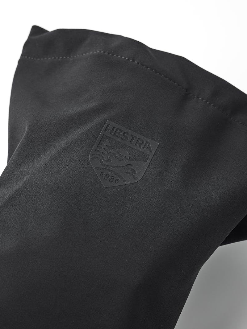 Seam Sealed Shell Mitt in the color Black (5 of 6)