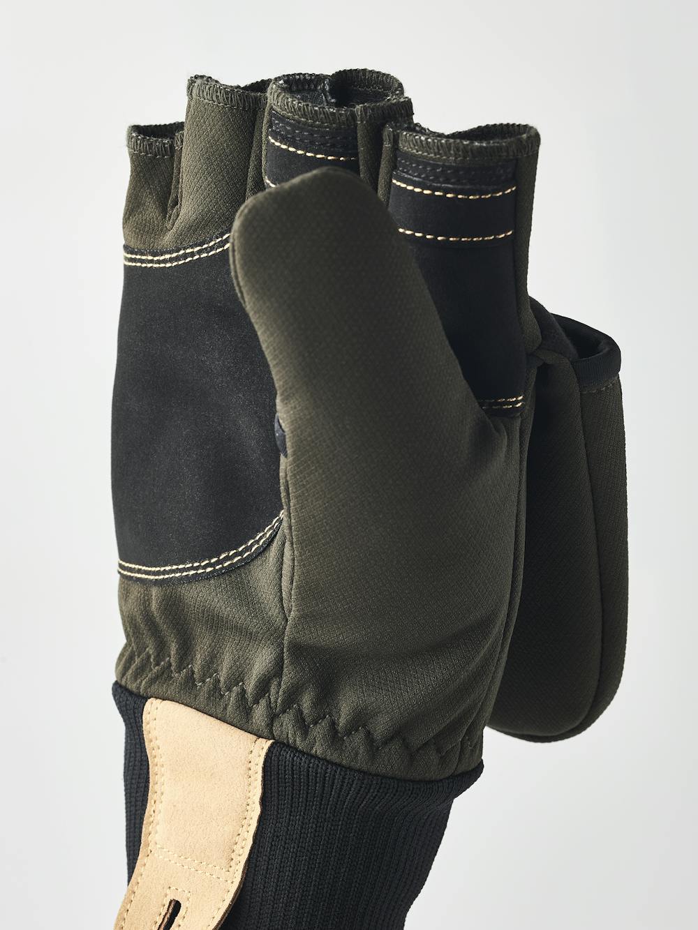 Windbreaker Pull Over Mitt in the color Dark forest (4 of 8)