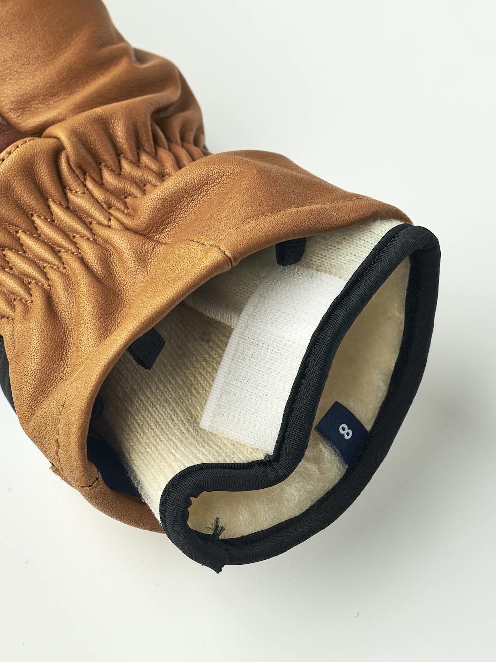 reMix Mitt in the color Brown/cork (2 of 5)